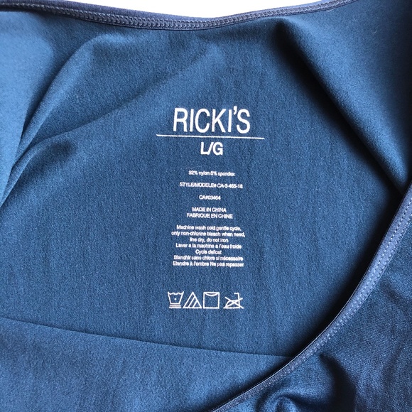 Ricki's Blue Top size Large - Picture 3 of 3